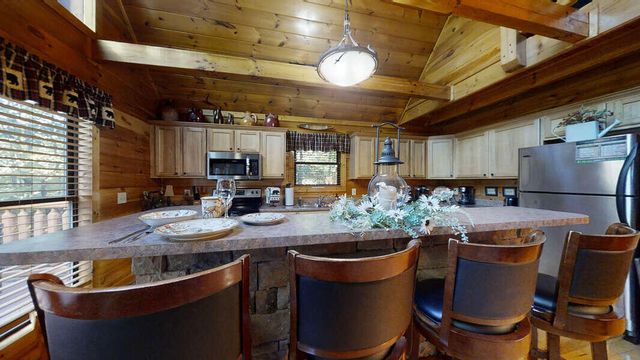 1840 Laurel Valley Way, Sevierville, TN 37862