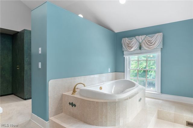 4225 Stratford Road, Boardman, OH 44512