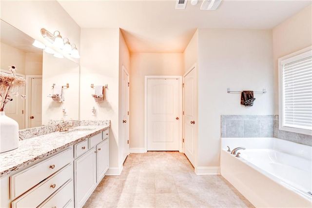 2583 Madison Mae Lane, Grayson, GA 30017