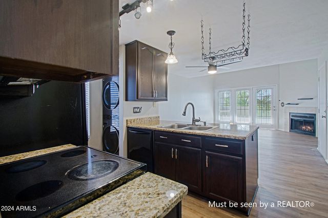 30 E Brown Road Unit 2014, Mesa, AZ 85201