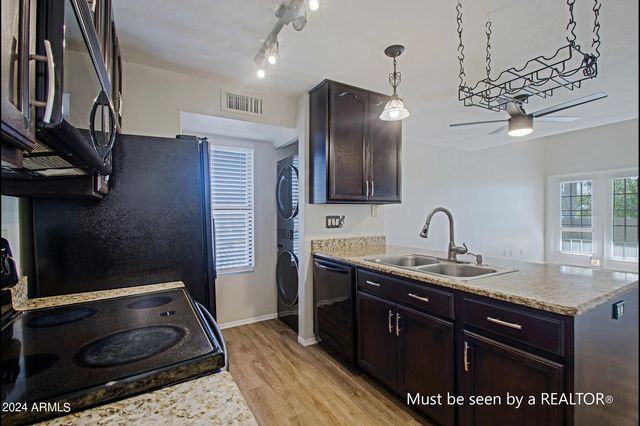30 E Brown Road Unit 2014, Mesa, AZ 85201