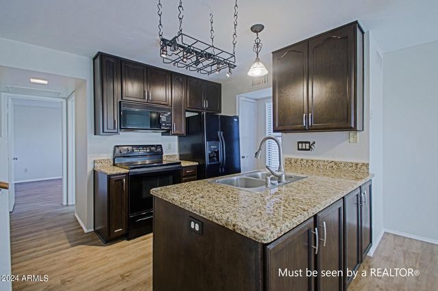 30 E Brown Road Unit 2014, Mesa, AZ 85201