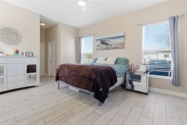 607 BUTCH CASSIDY TRAIL, Wimauma, FL 33598