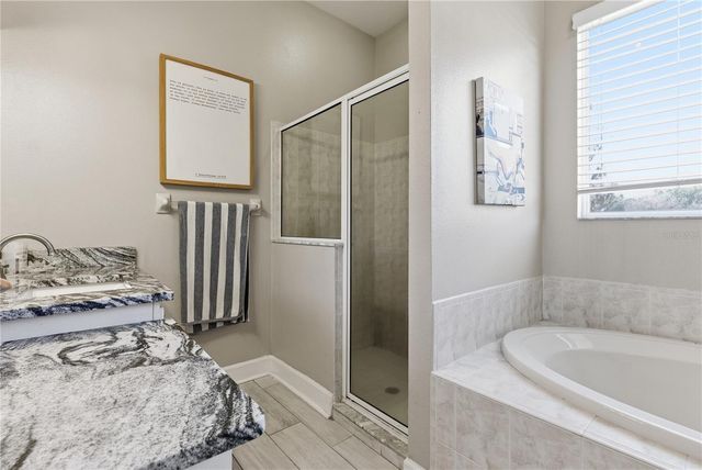 607 BUTCH CASSIDY TRAIL, Wimauma, FL 33598