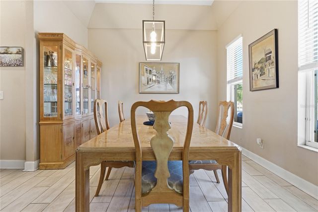 607 BUTCH CASSIDY TRAIL, Wimauma, FL 33598