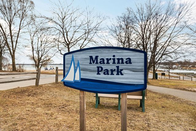 236 N Front Street, Suttons Bay Twp, MI 49682