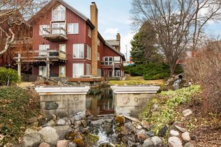 236 N Front Street, Suttons Bay Twp, MI 49682