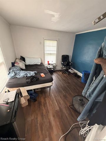 320 Richton Street, Highland Park, MI 48203