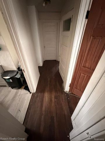 320 Richton Street, Highland Park, MI 48203