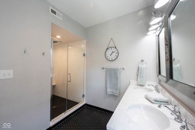 2350 N College Avenue, Indianapolis, IN 46205