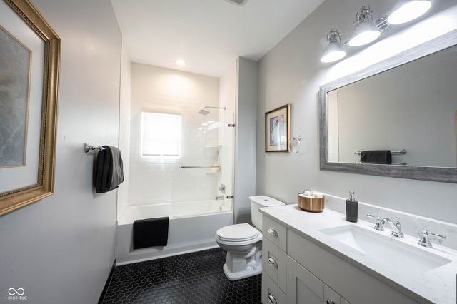 2350 N College Avenue, Indianapolis, IN 46205