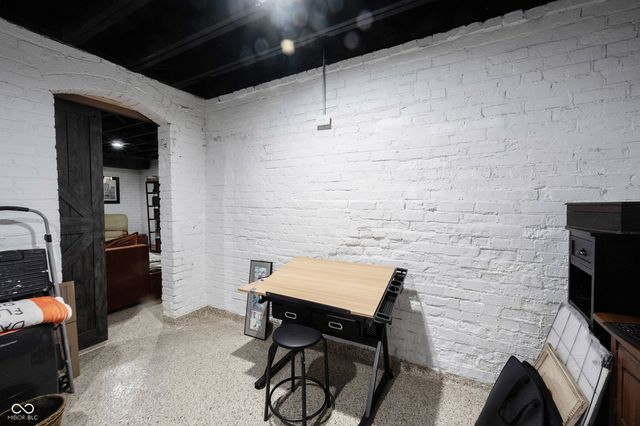 2350 N College Avenue, Indianapolis, IN 46205