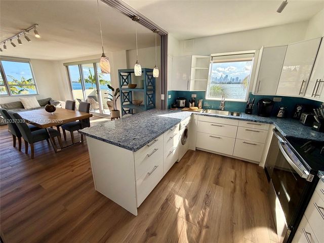 1500 Bay Rd 338S, Miami Beach, FL 33139