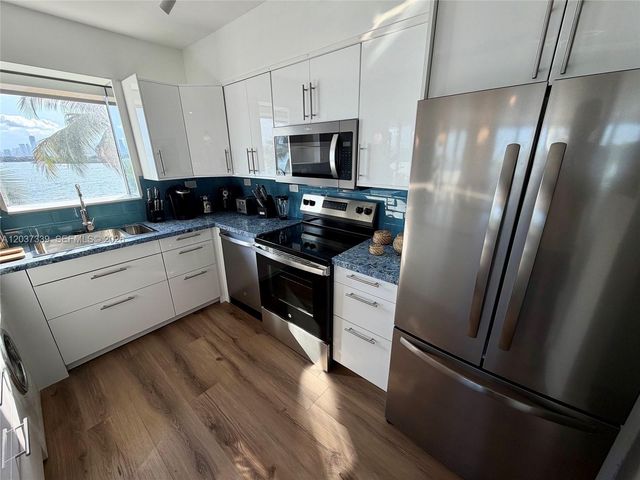 1500 Bay Rd 338S, Miami Beach, FL 33139