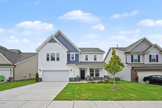 870 Golden Plum Lane, Zebulon, NC 27597