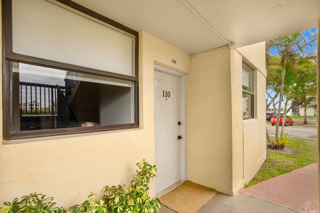 118 Lake Emerald Drive 110, Oakland Park, FL 33309