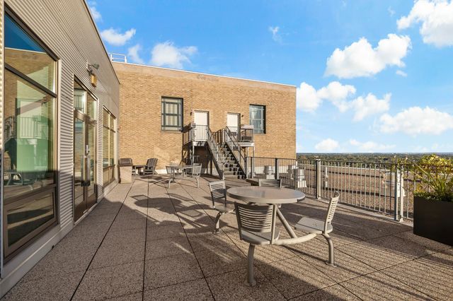 2929 Chicago Avenue 1003, Minneapolis, MN 55407