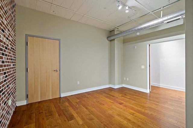 2929 Chicago Avenue 1003, Minneapolis, MN 55407