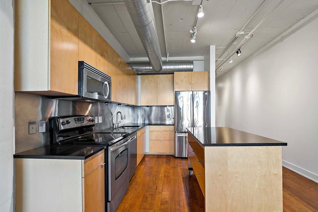 2929 Chicago Avenue 1003, Minneapolis, MN 55407