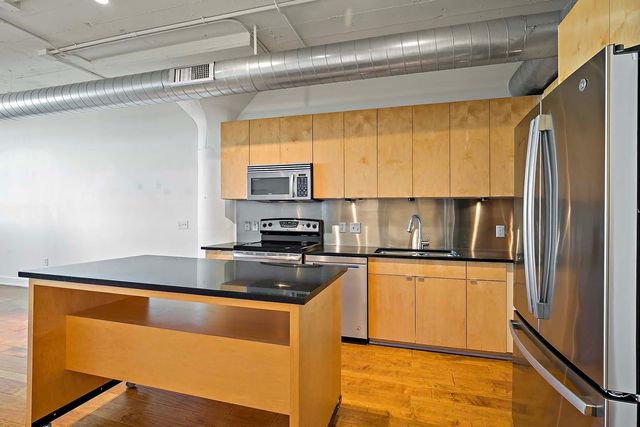 2929 Chicago Avenue 1003, Minneapolis, MN 55407