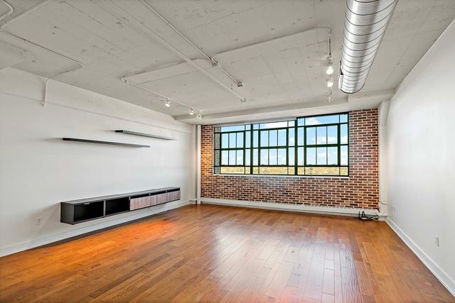 2929 Chicago Avenue 1003, Minneapolis, MN 55407