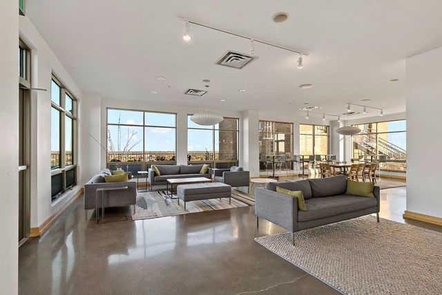 2929 Chicago Avenue 1003, Minneapolis, MN 55407