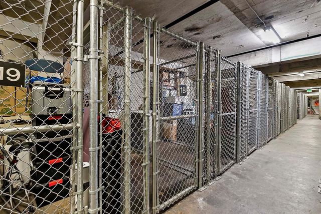 2929 Chicago Avenue 1003, Minneapolis, MN 55407