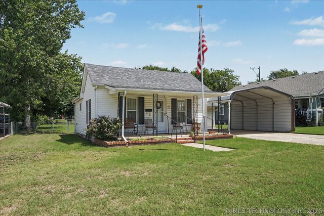 121 W Cleveland Avenue, Sapulpa, OK 74066