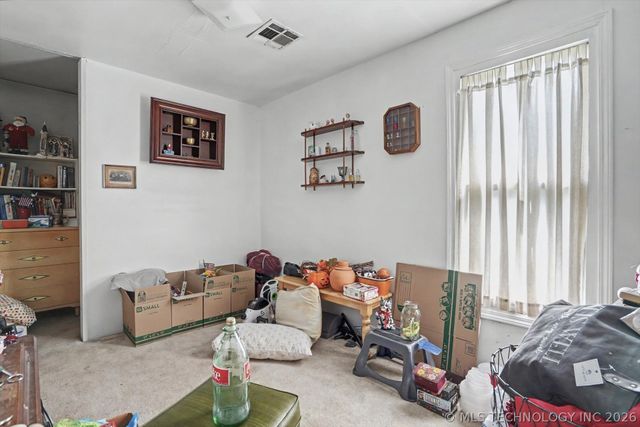 121 W Cleveland Avenue, Sapulpa, OK 74066
