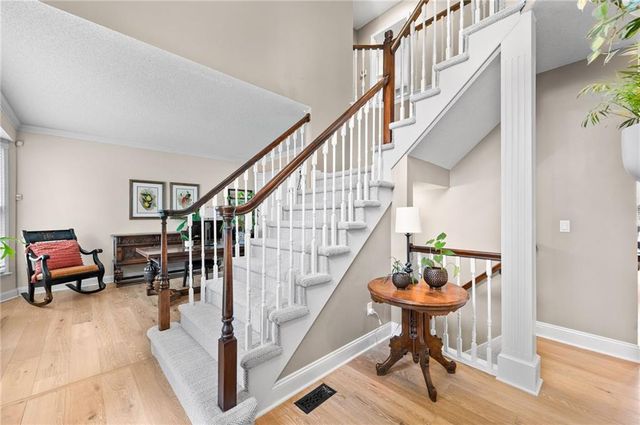 8112 W 145th Street, Overland Park, KS 66223