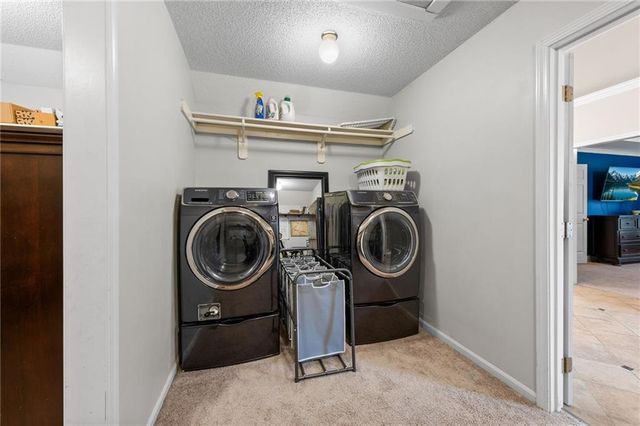 8112 W 145th Street, Overland Park, KS 66223
