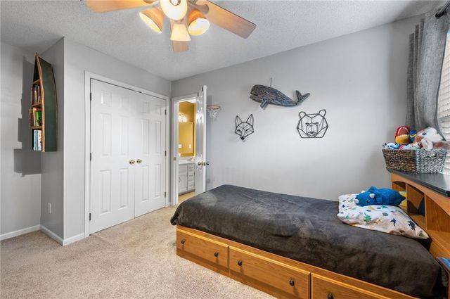 8112 W 145th Street, Overland Park, KS 66223
