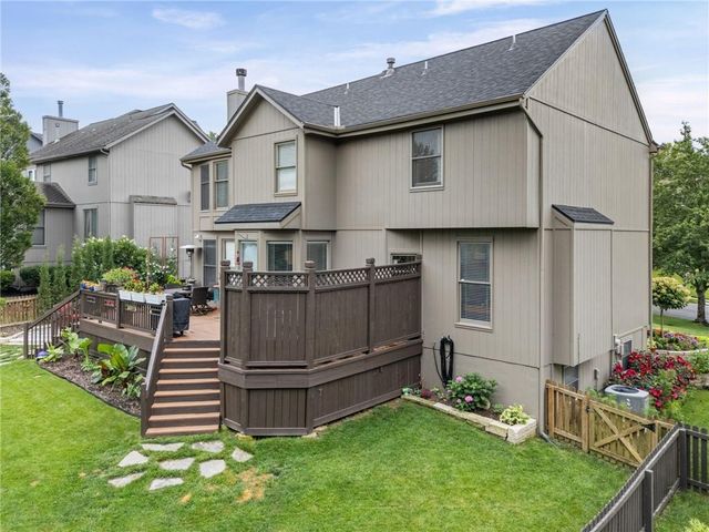 8112 W 145th Street, Overland Park, KS 66223