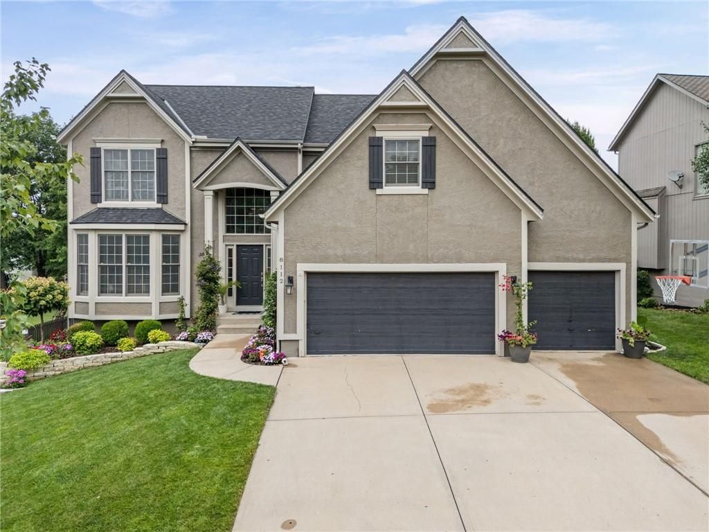 8112 W 145th Street, Overland Park, KS 66223
