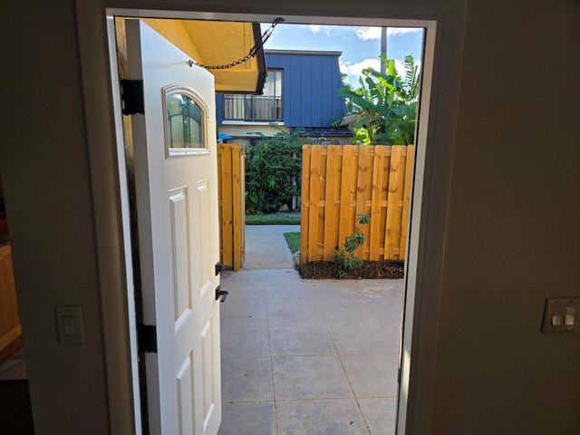 2359 Waterside Drive, Lake Worth, FL 33461