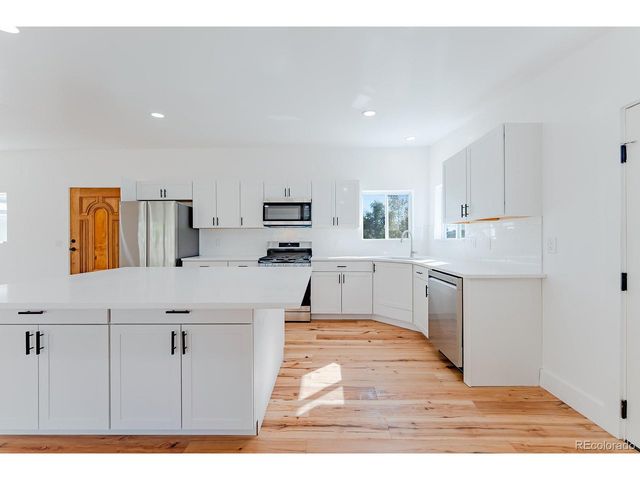 8055 Simms St, Arvada, CO 80005