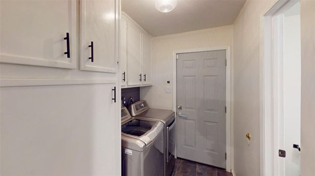 3819 Brook Shadow Drive, Kingwood, TX 77345