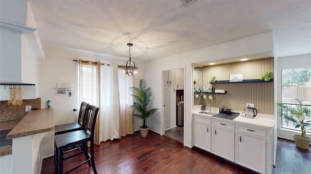 3819 Brook Shadow Drive, Kingwood, TX 77345