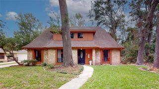 3819 Brook Shadow Drive, Kingwood, TX 77345
