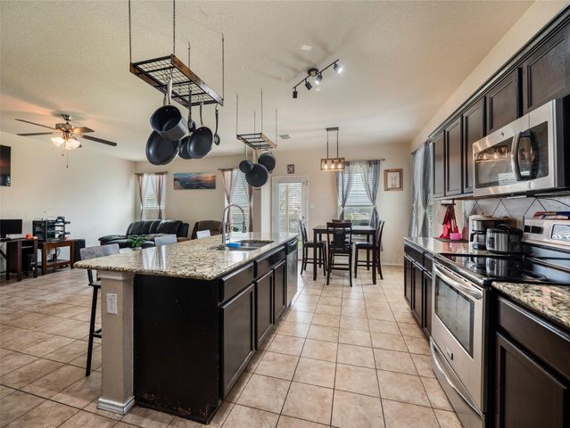 1400 Gigante DR, Killeen, TX 76543