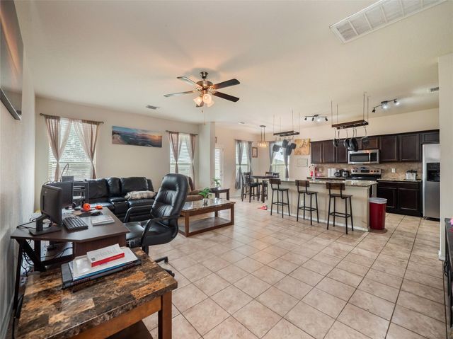 1400 Gigante DR, Killeen, TX 76543