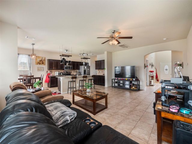 1400 Gigante DR, Killeen, TX 76543