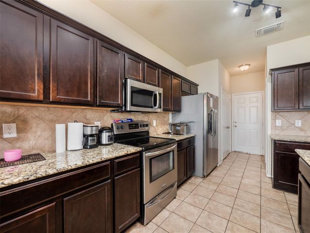 1400 Gigante DR, Killeen, TX 76543