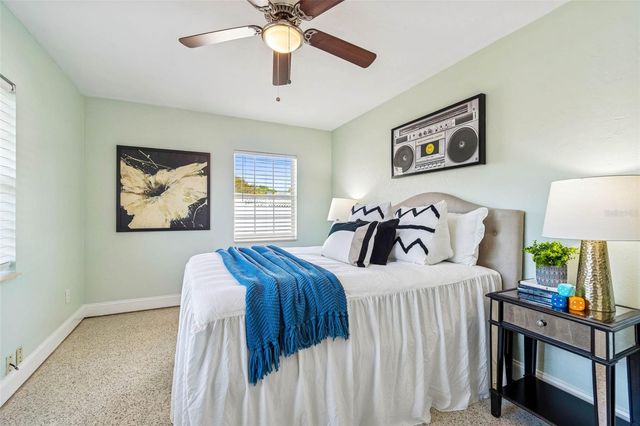 6041 5TH AVENUE N, St Petersburg, FL 33710