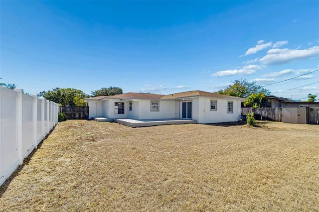 6041 5TH AVENUE N, St Petersburg, FL 33710