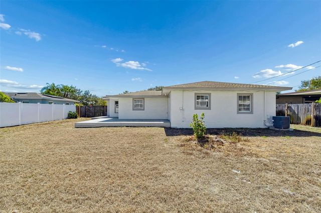 6041 5TH AVENUE N, St Petersburg, FL 33710