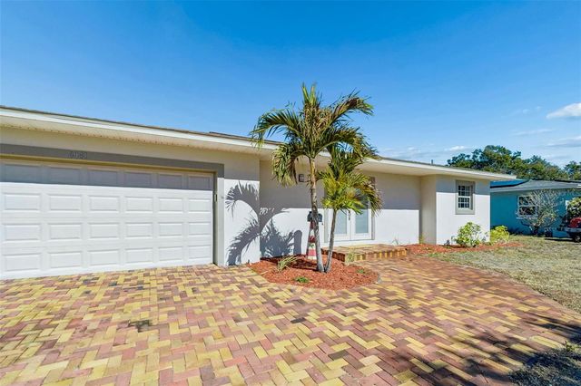 6041 5TH AVENUE N, St Petersburg, FL 33710