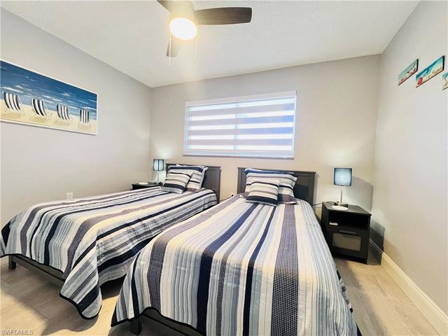 400 Forest Lakes BLVD 310, Naples, FL 34105