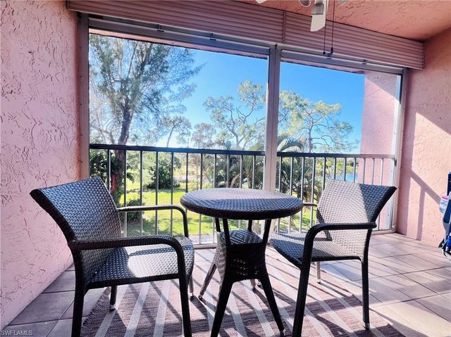 400 Forest Lakes BLVD 310, Naples, FL 34105