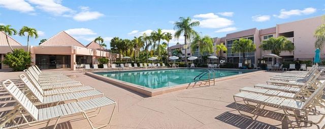 400 Forest Lakes BLVD 310, Naples, FL 34105